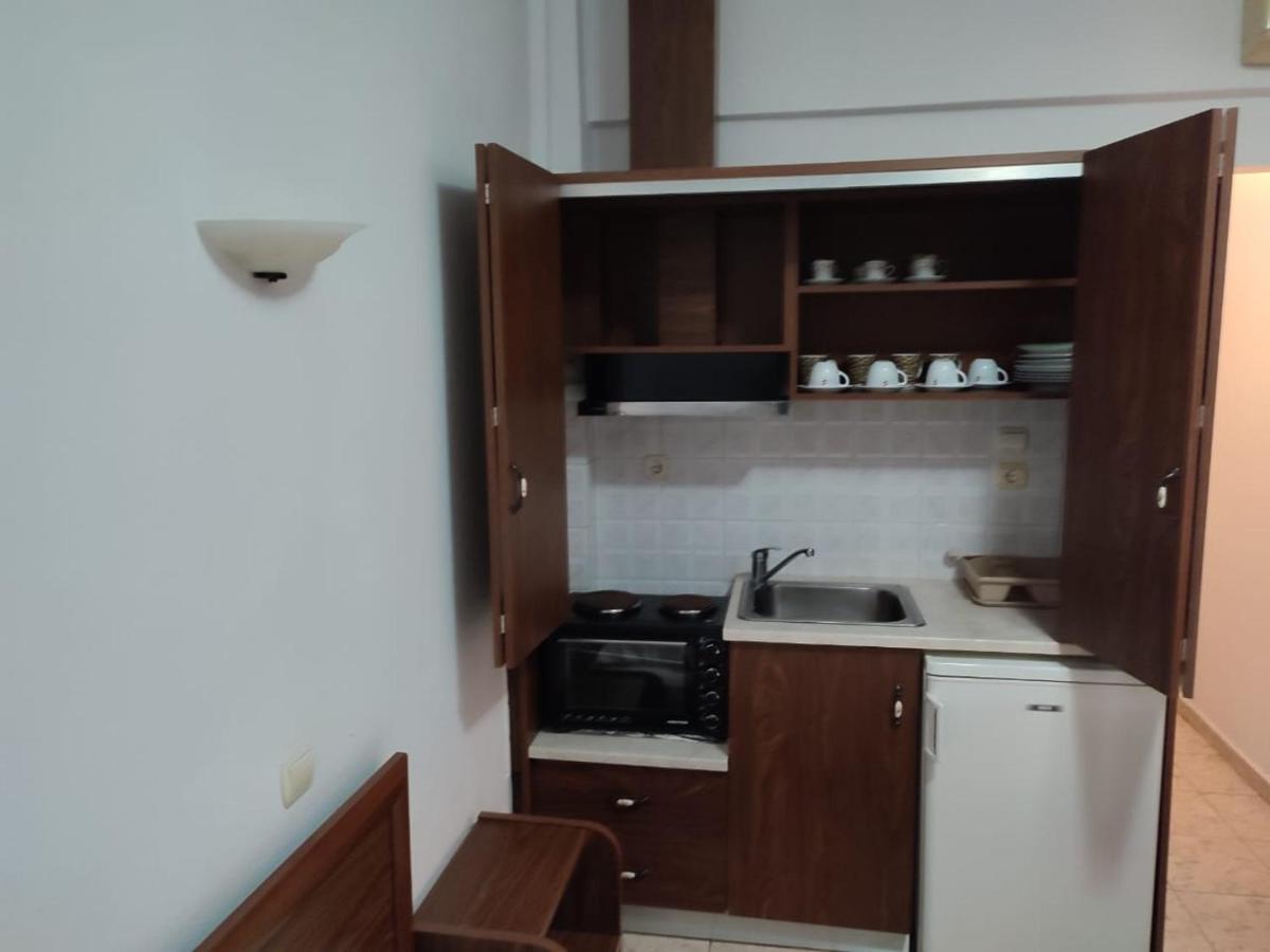 Ξενώνας Φωτεινη Ouranoupoli Esterno foto